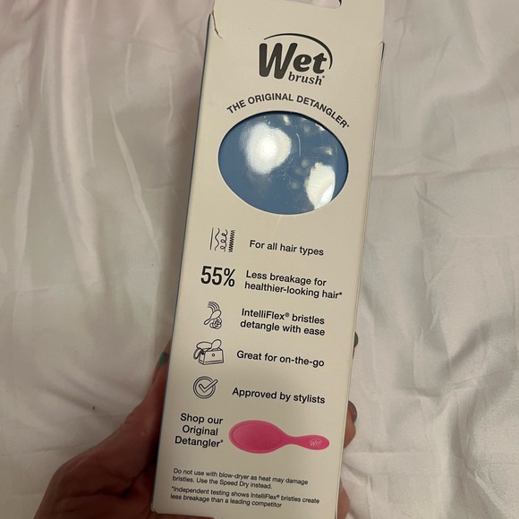 Wet brush - Picture 2 of 2